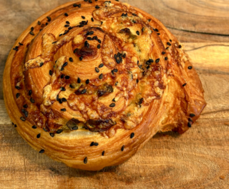 Spring Onion & Béchamel Escargot Danish