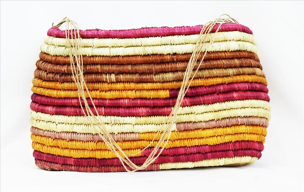 Marrawuddi - Louise Dingawanga, Pandanus Basket