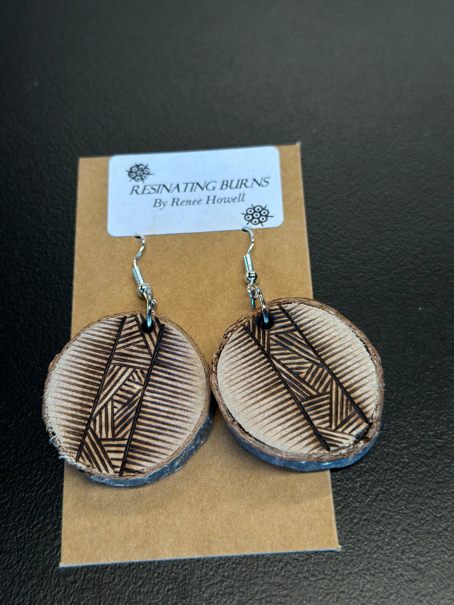 Resinating Burns - Earrings